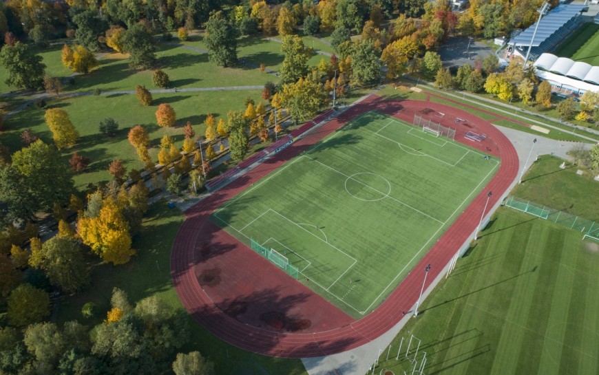 Kto przebuduje kompleksy sportowe w Legnicy? Miasto szuka wykonawcy
