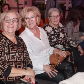powiększ zdjęcie: Wieczór z miłością do siebie