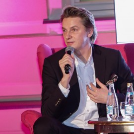 powiększ zdjęcie: Wieczór z miłością do siebie