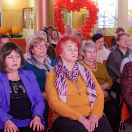 powiększ zdjęcie: Wieczór z miłością do siebie
