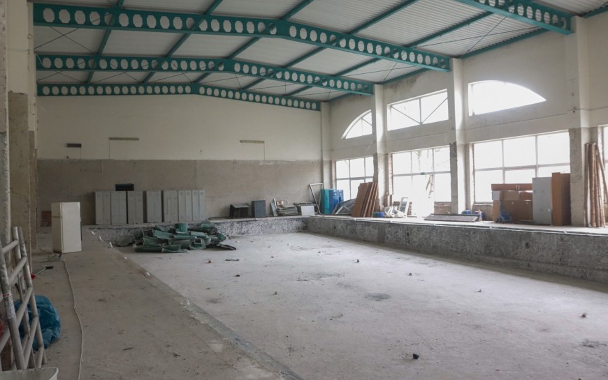 Przebudowa basenu Bąbelek. Przygotowania do montażu stalowej niecki