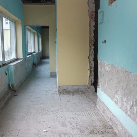 powiększ zdjęcie: Przebudowa basenu Bąbelek. Przygotowania do montażu stalowej niecki