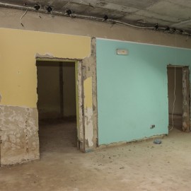 powiększ zdjęcie: Przebudowa basenu Bąbelek. Przygotowania do montażu stalowej niecki