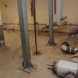 powiększ zdjęcie: Przebudowa basenu Bąbelek. Przygotowania do montażu stalowej niecki