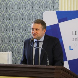 powiększ zdjęcie: Drużyna I LO najlepsza z wiedzy konsumenckiej