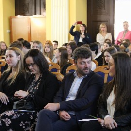 powiększ zdjęcie: Drużyna I LO najlepsza z wiedzy konsumenckiej