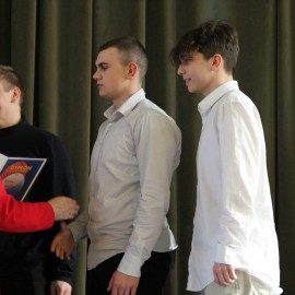 powiększ zdjęcie: Drużyna I LO najlepsza z wiedzy konsumenckiej