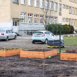 powiększ zdjęcie: Na osiedlu Piekary powstaje klasa pod chmurką