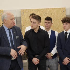 powiększ zdjęcie: W Legnicy rozwijamy szkolnictwo zawodowe tworząc nowoczesną edukację