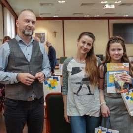 powiększ zdjęcie: Zachowaj Trzeźwy Umysł 2022. Prezydent nagrodził laureatów tego konkursu