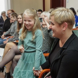 powiększ zdjęcie: Zachowaj Trzeźwy Umysł 2022. Prezydent nagrodził laureatów tego konkursu