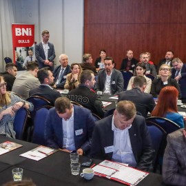 powiększ zdjęcie: O zaufaniu w biznesie. Ponad 120 przedsiębiorców spotkało się w Legnicy