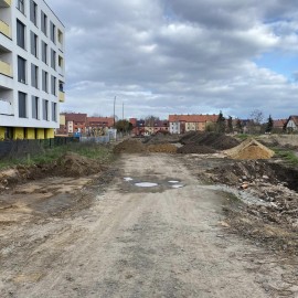 powiększ zdjęcie: Rozpoczęła się budowa drogi łączącej ul. Żołnierską z Marynarską