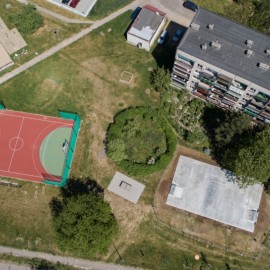 powiększ zdjęcie: LBO 2022. Przy ul. Bydgoskiej powstał mini skatepark dla najmłodszych