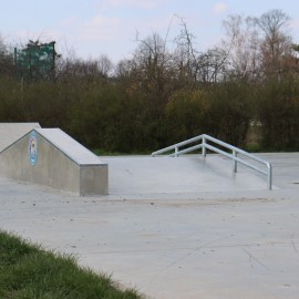 powiększ zdjęcie: LBO 2022. Przy ul. Bydgoskiej powstał mini skatepark dla najmłodszych