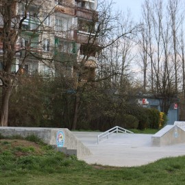 powiększ zdjęcie: LBO 2022. Przy ul. Bydgoskiej powstał mini skatepark dla najmłodszych