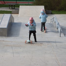 powiększ zdjęcie: LBO 2022. Przy ul. Bydgoskiej powstał mini skatepark dla najmłodszych