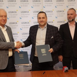 Miasto podpisało umowę z wykonawcą przebudowy kompleksów sportowych