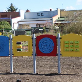 powiększ zdjęcie: LBO. Na osiedlu Piekary powstała klasa pod chmurką