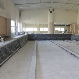 powiększ zdjęcie: Przebudowa basenu Bąbelek. Przygotowania do montażu stalowej niecki
