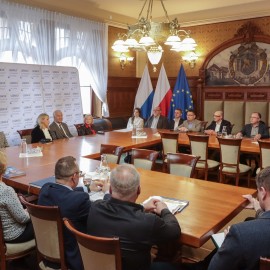 powiększ zdjęcie: 100 tys. euro od Viessmanna dla Legnicy