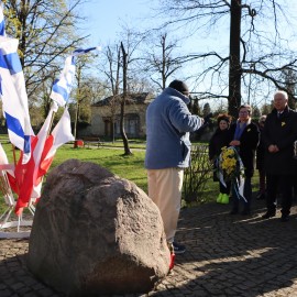 powiększ zdjęcie: Uczciliśmy pamięć powstania w getcie warszawskim