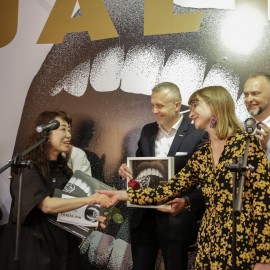 powiększ zdjęcie: Koreanka Youjin Um zdobyła nagrodę główną Festiwalu SREBRO