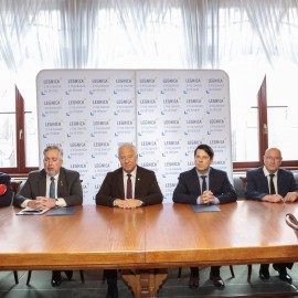 powiększ zdjęcie: Lions Clubs przekazał blisko 200 tys. zł na wyposażenie miejskiej bursy