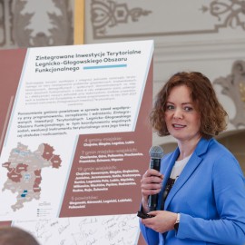 powiększ zdjęcie: Legnica: 61,4 mln euro dla samorządów