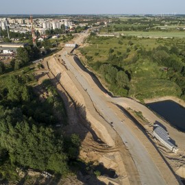 powiększ zdjęcie: Zobacz, jak przebiegają prace na budowie zbiorczej drogi południowej