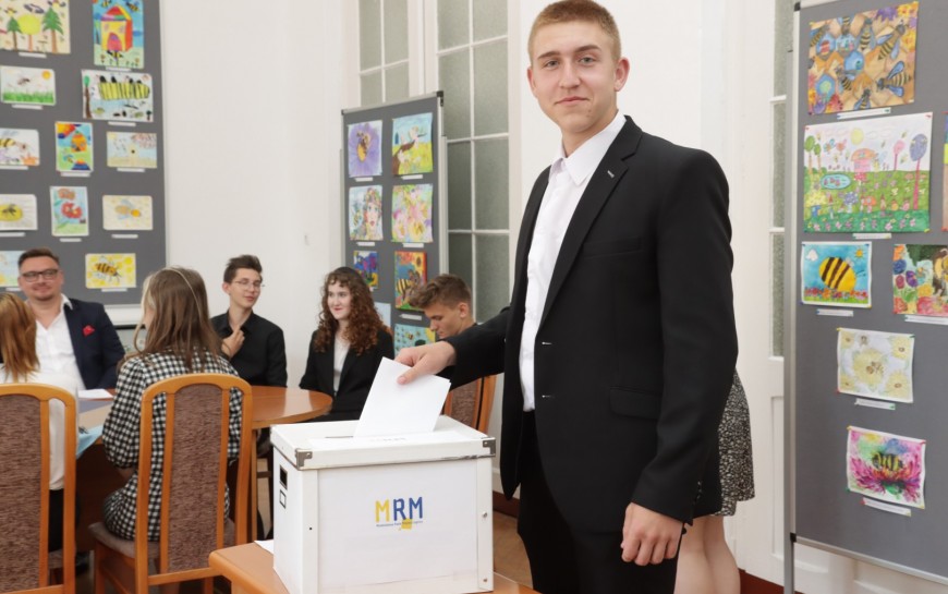 Inauguracyjna sesja Młodzieżowej Rady Miejskiej Legnicy