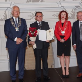 powiększ zdjęcie: Uroczysta sesja Rady Miejskiej Legnicy