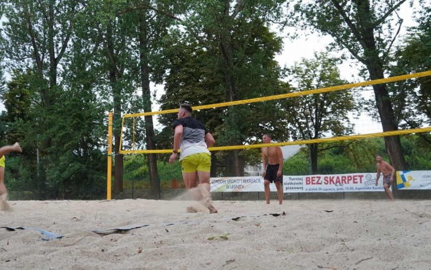 Zagraj bez skarpet w turnieju piłki siatkowej na Kormoranie