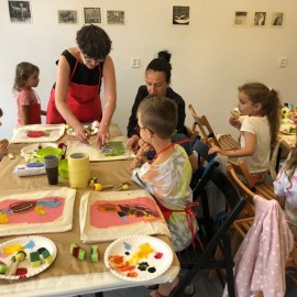 Twórcze wakacje w galerii sztuki dla dużych i małych