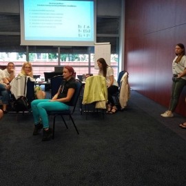 powiększ zdjęcie: Zakończył się kurs dla mam i ojców. W lipcu kolejna odsłona