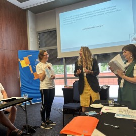 powiększ zdjęcie: Zakończył się kurs dla mam i ojców. W lipcu kolejna odsłona