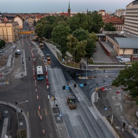 powiększ zdjęcie: Przebudowa ul. Pocztowej. Warstwa ścieralna asfaltu już położona