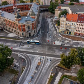 powiększ zdjęcie: Przebudowa ul. Pocztowej. Warstwa ścieralna asfaltu już położona