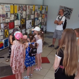 powiększ zdjęcie: Galeria Sztuki zaprasza w czwartek na spotkanie i warsztaty, w sobotę na piknik