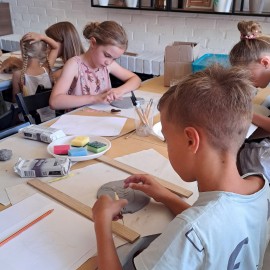 powiększ zdjęcie: Galeria Sztuki zaprasza w czwartek na spotkanie i warsztaty, w sobotę na piknik
