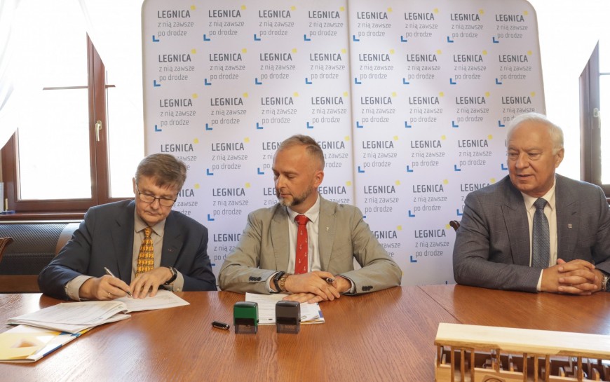 Legnica kupuje autobusy elektryczne. Podpisano umowę na ich dostawę
