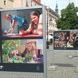 powiększ zdjęcie: Trzy dekady Legnickiej Akademii Filmowej. Zapraszamy na wystawę w Rynku