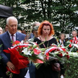 powiększ zdjęcie: Uczciliśmy 79 rocznicę Powstania Warszawskiego