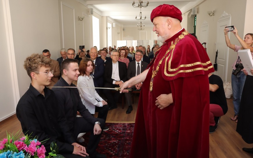Pasowanie nowych czeladników w Legnickim Cechu Rzemiosł