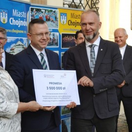 powiększ zdjęcie: 5,5 mln zł dla Legnicy na zabytki