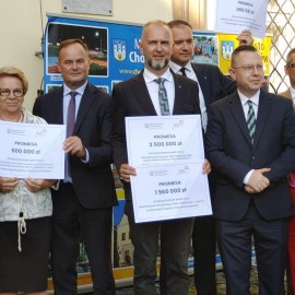 powiększ zdjęcie: 5,5 mln zł dla Legnicy na zabytki