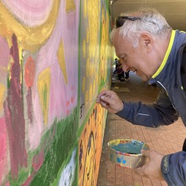 powiększ zdjęcie: Słoneczna mozaika na al. 100-lecia Odzyskania Niepodległości