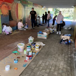 powiększ zdjęcie: Słoneczna mozaika na al. 100-lecia Odzyskania Niepodległości