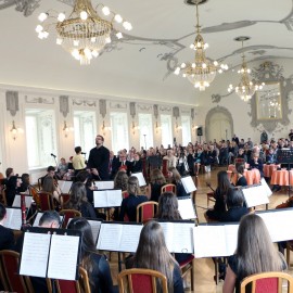 powiększ zdjęcie: Fryderyk Chopin zostanie patronem Zespołu Szkół Muzycznych