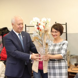 Odnowiona siedziba szczęśliwych emerytów